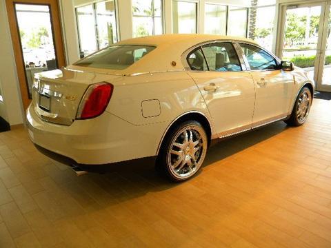 Lincoln MKS 2009 photo 1