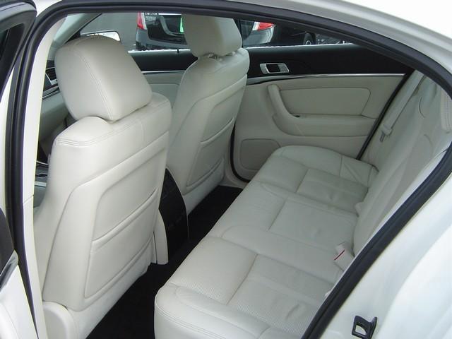 Lincoln MKS 2009 photo 2