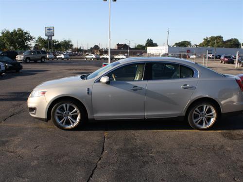 Lincoln MKS 2009 photo 1