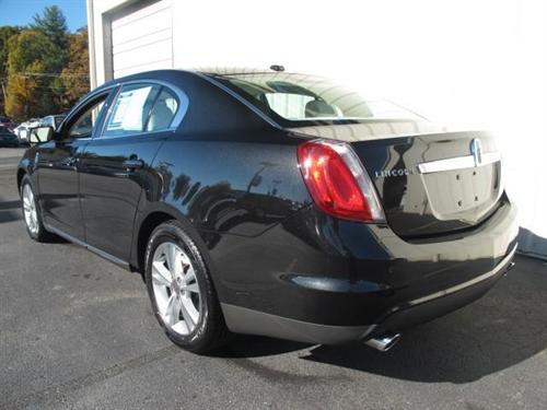 Lincoln MKS 2010 photo 3