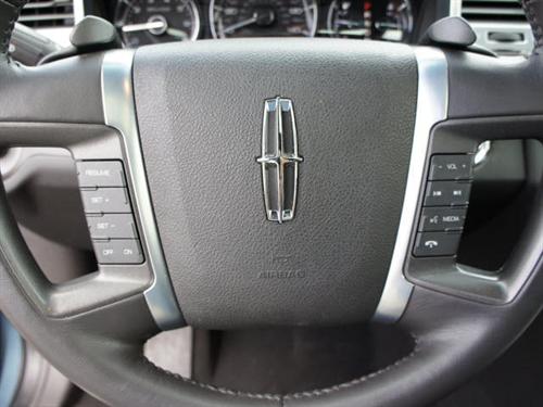 Lincoln MKS 2010 photo 4