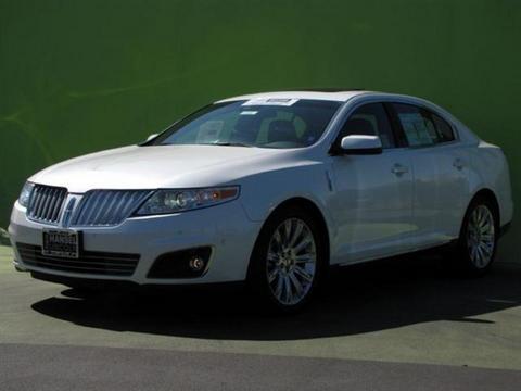 Lincoln MKS 2010 photo 2