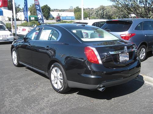 Lincoln MKS 2010 photo 4