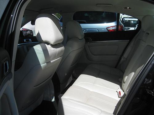 Lincoln MKS 2010 photo 1