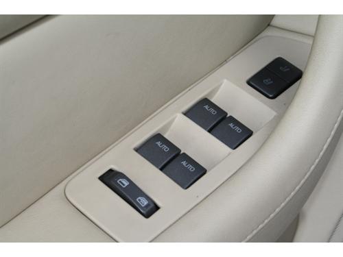 Lincoln MKS 2010 photo 2