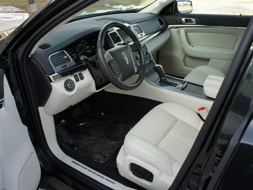 Lincoln MKS 2010 photo 3