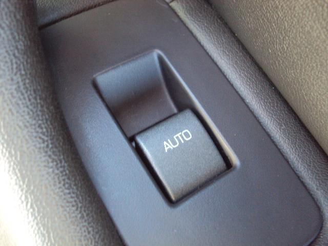 Lincoln MKS 2010 photo 4