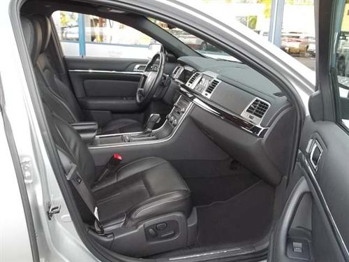 Lincoln MKS 2010 photo 3