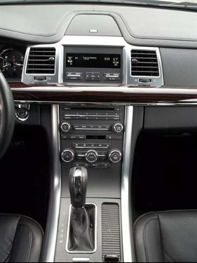 Lincoln MKS 2010 photo 5