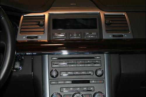 Lincoln MKS 2010 photo 3