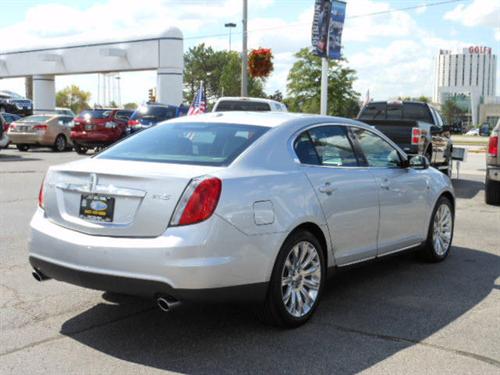 Lincoln MKS 2010 photo 5
