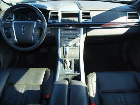 Lincoln MKS 2010 photo 4