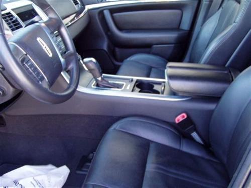 Lincoln MKS 2010 photo 1