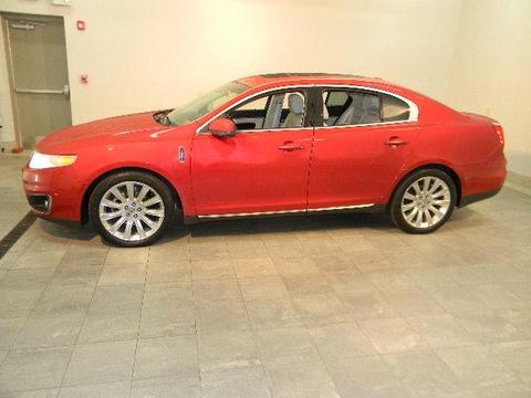 Lincoln MKS 2010 photo 2