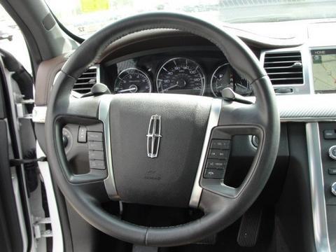 Lincoln MKS 2010 photo 5