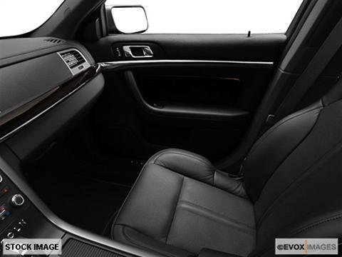 Lincoln MKS 2010 photo 1