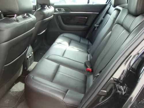 Lincoln MKS 2010 photo 5