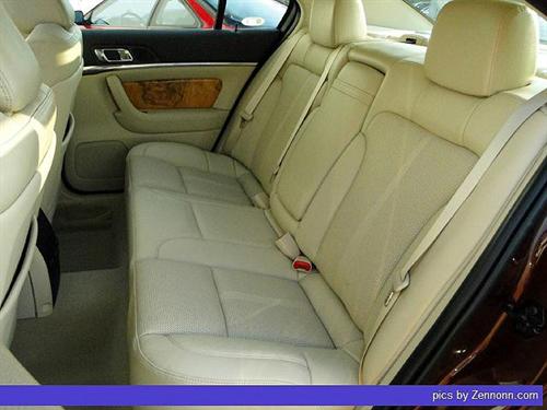 Lincoln MKS 2010 photo 3