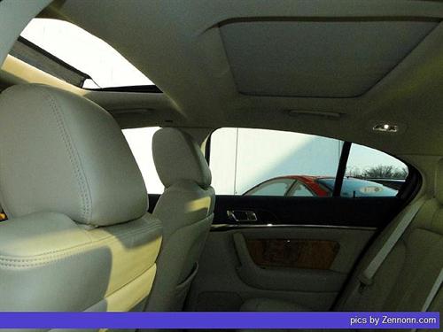Lincoln MKS 2010 photo 2