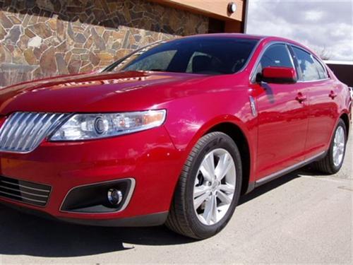 Lincoln MKS 2010 photo 1