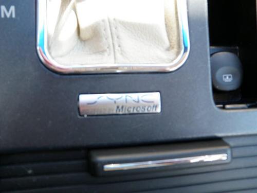 Lincoln MKS 2010 photo 3