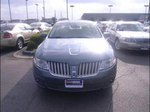 Lincoln MKS 2010 photo 4