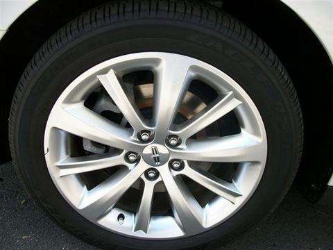 Lincoln MKS 2010 photo 3