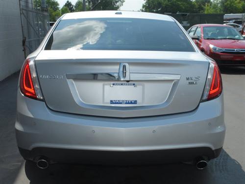 Lincoln MKS 2010 photo 1