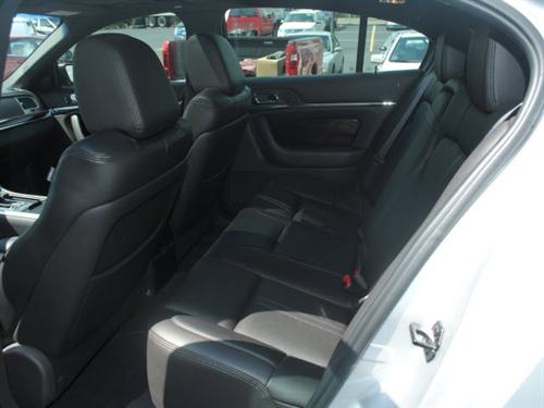 Lincoln MKS 2010 photo 5