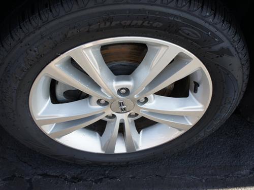 Lincoln MKS 2010 photo 4