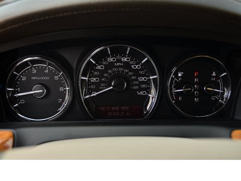 Lincoln MKS 2010 photo 1