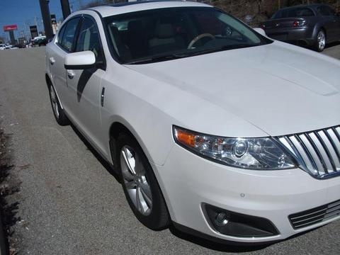 Lincoln MKS 2010 photo 1