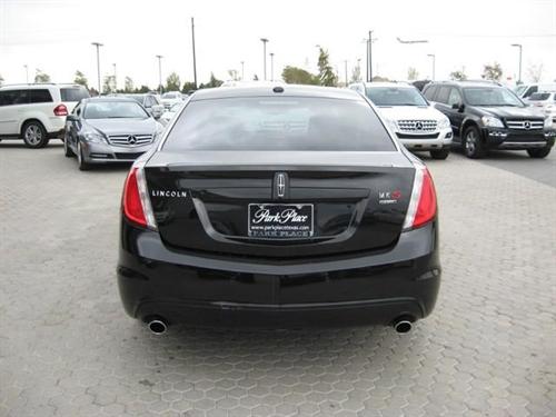 Lincoln MKS 2010 photo 2