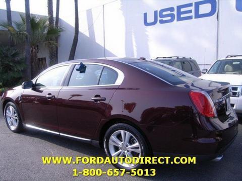 Lincoln MKS 2010 photo 2
