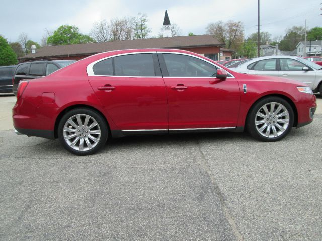 Lincoln MKS 2010 photo 4