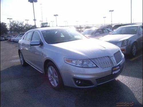 Lincoln MKS 2010 photo 5