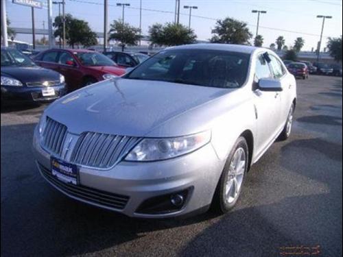 Lincoln MKS 2010 photo 3
