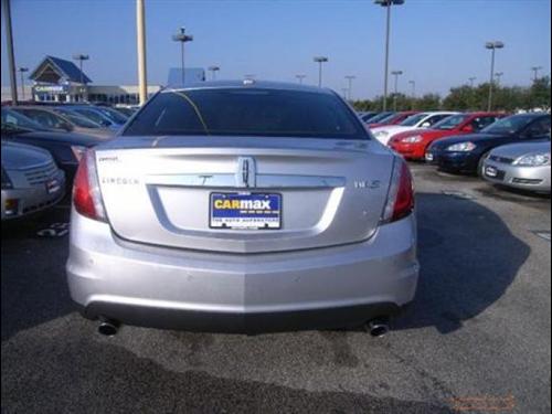 Lincoln MKS 2010 photo 1