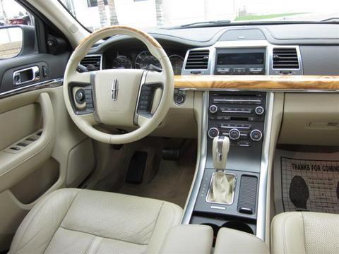 Lincoln MKS 2010 photo 1