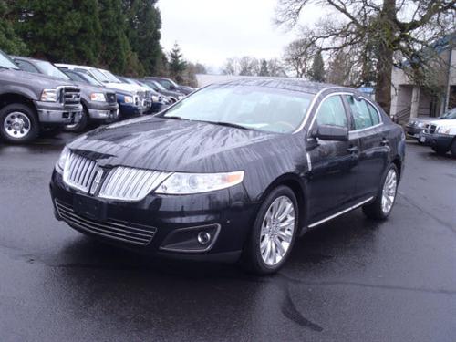 Lincoln MKS 2010 photo 1