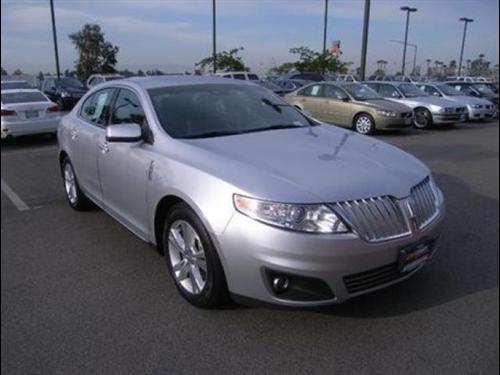 Lincoln MKS 2010 photo 5