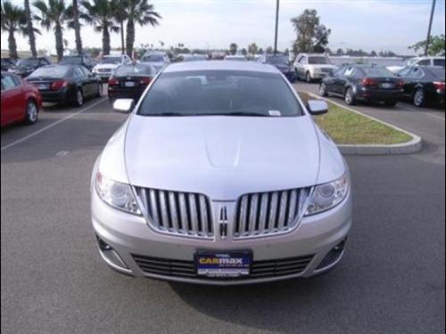 Lincoln MKS 2010 photo 3