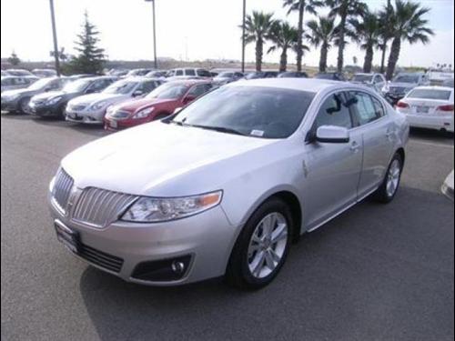 Lincoln MKS 2010 photo 1