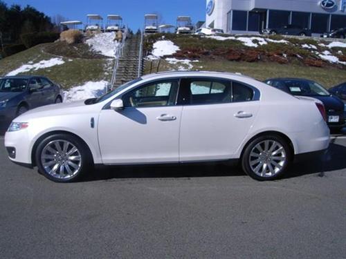 Lincoln MKS 2010 photo 3