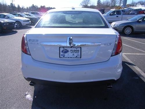 Lincoln MKS 2010 photo 2