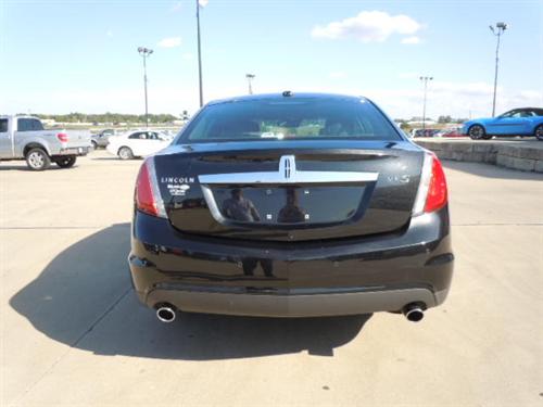 Lincoln MKS 2010 photo 3