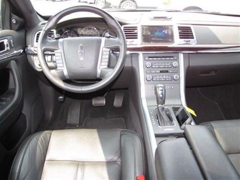 Lincoln MKS 2010 photo 1