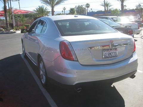 Lincoln MKS 2010 photo 3