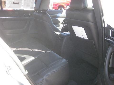 Lincoln MKS 2010 photo 1