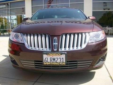 Lincoln MKS 2010 photo 2
